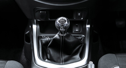 Nissan Navara SE Gear lever